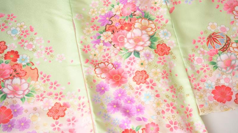 お宮参りのしめ（女児の産着）