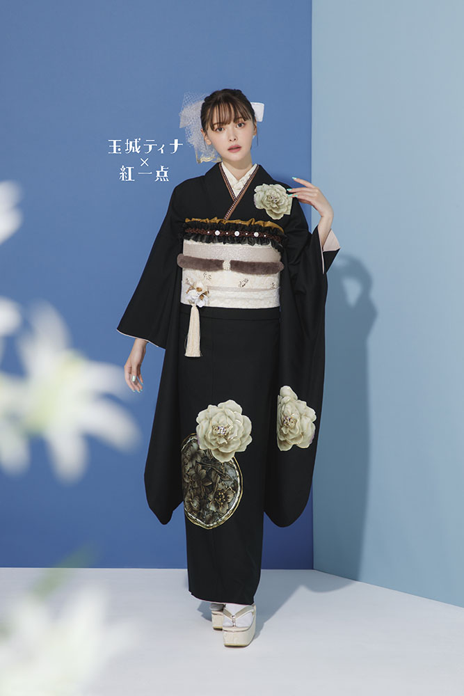 玉城ティナ振袖